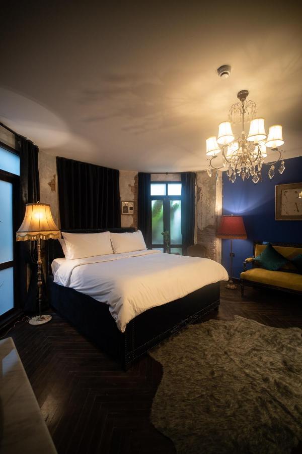 Baan Tuk Din Hotel Бангкок Екстер'єр фото