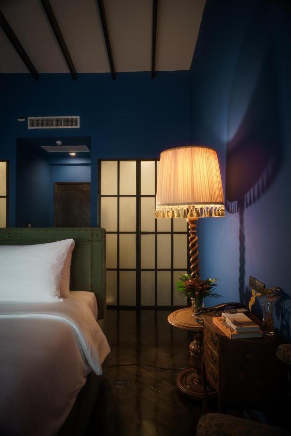 Baan Tuk Din Hotel Бангкок Екстер'єр фото
