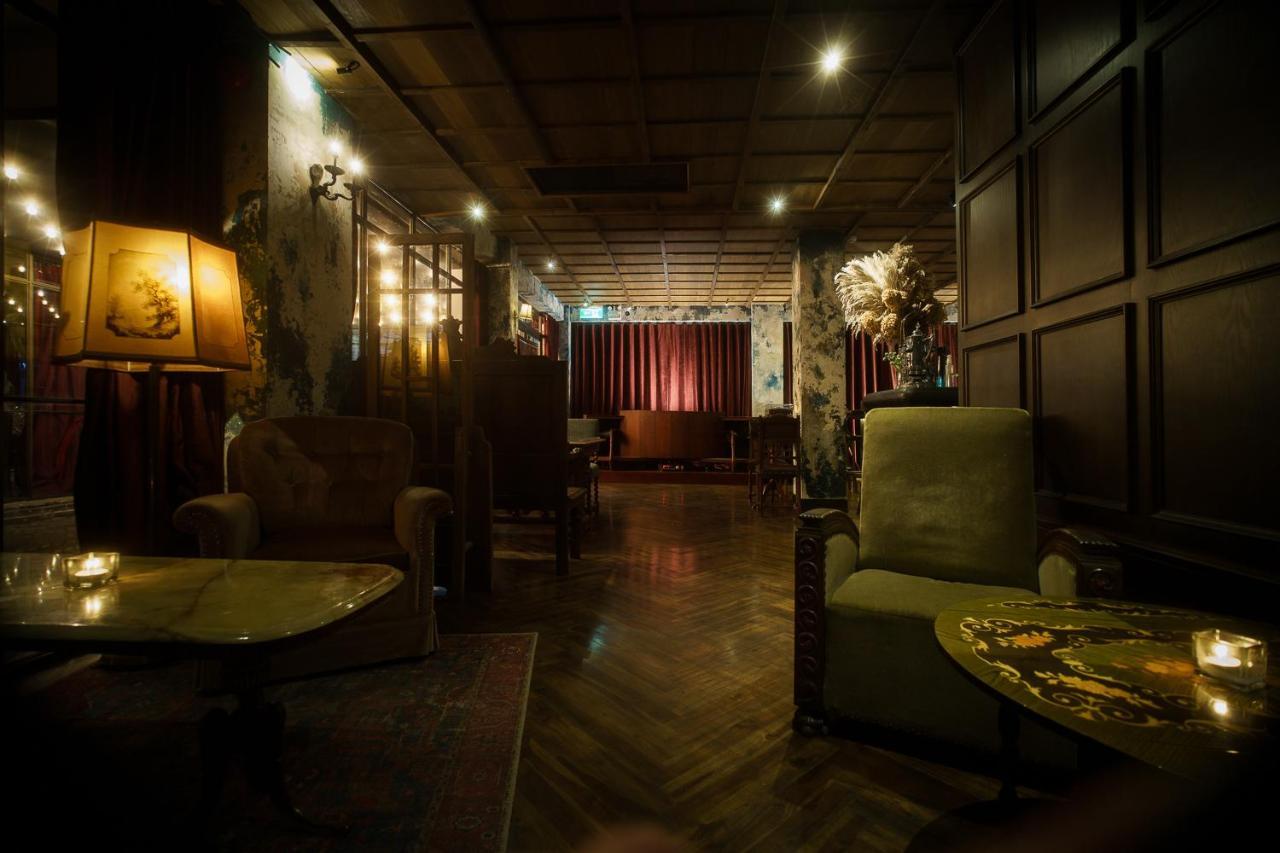 Baan Tuk Din Hotel Бангкок Екстер'єр фото